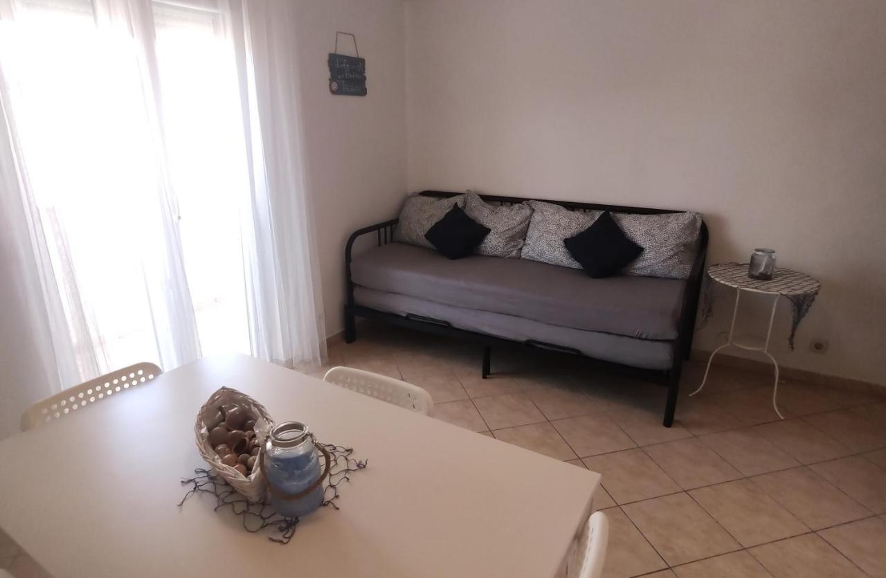 Vila Sentio Mare-Apartments Livaic Zeljko Pirovac Ngoại thất bức ảnh