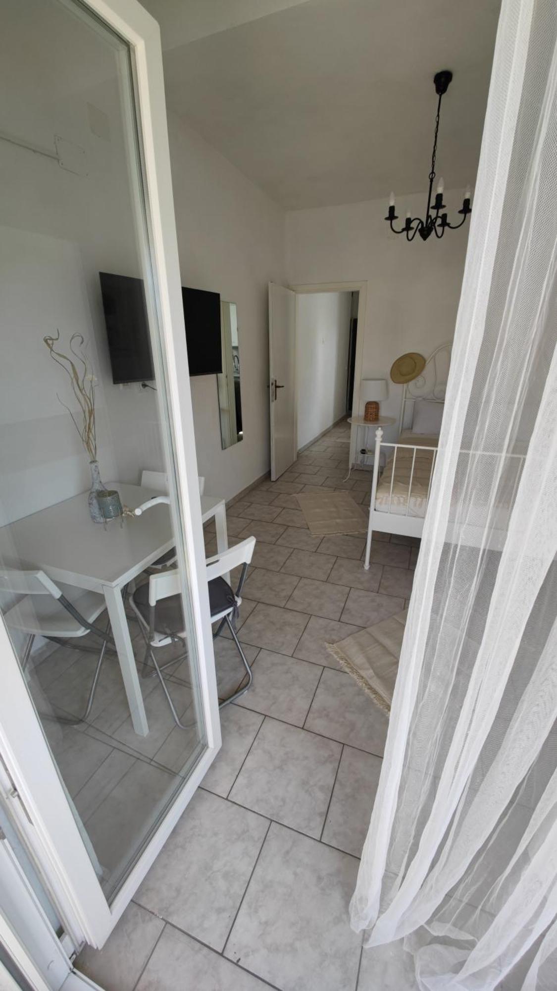 Vila Sentio Mare-Apartments Livaic Zeljko Pirovac Ngoại thất bức ảnh