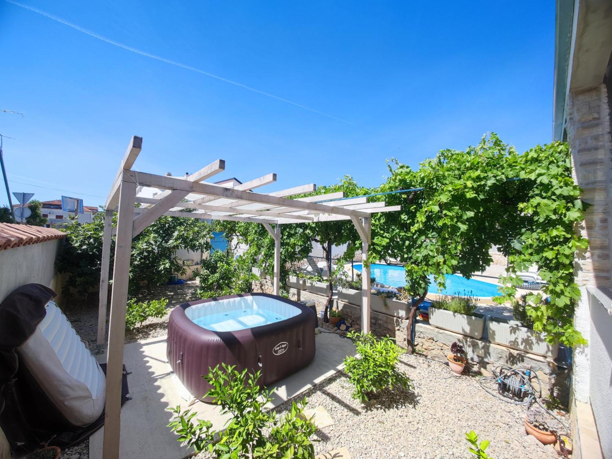 Vila Sentio Mare-Apartments Livaic Zeljko Pirovac Ngoại thất bức ảnh