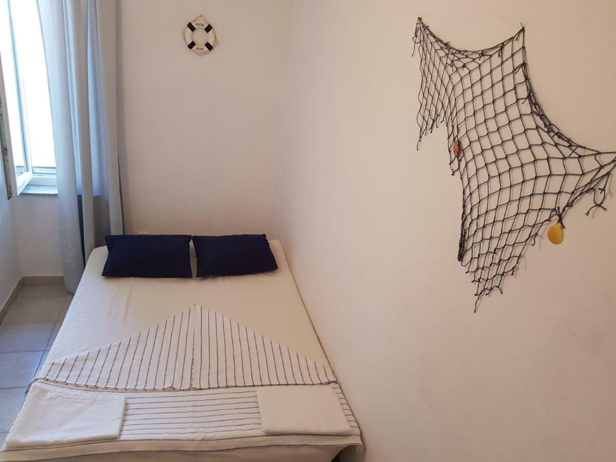 Vila Sentio Mare-Apartments Livaic Zeljko Pirovac Ngoại thất bức ảnh